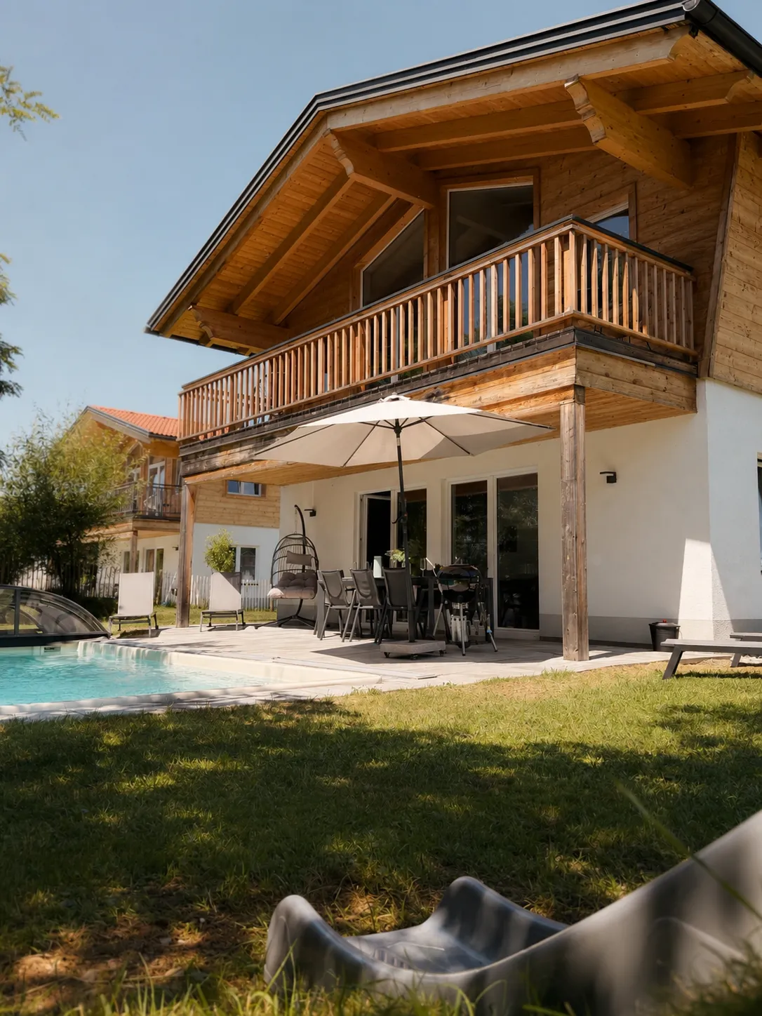 Familienferienhaus Bergzeit Inzell mit privatem Pool, Terrasse und eingezäuntem Garten im Chiemgau